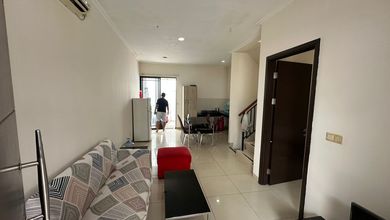 Disewa Cepat Rumah Bagus 2 Lantai Furnished di Green Lake City