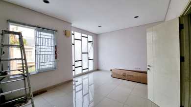 DISEWA RUMAH DI GREEN LAKE CITY, JAKARTA BARAT