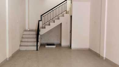 DISEWAKAN RUKO 2 LANTAI DI PASAR LARIS DURI KOSAMBI