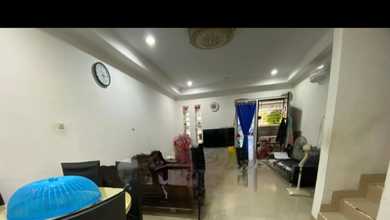 DIJUAL RUMAH BAGUS 2 LANTAI DI CASA JARDIN RESIDENCE JAKBAR