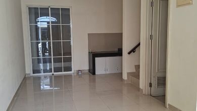 Dijual Rumah 2 Lantai Semi Furnished di Cluster Favorite Green Lake City