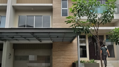 Jual Rumah Siap Tinggal di Pantai Indah Kapuk, Jakarta Utara, Luas 200 m2