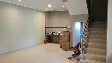 Dijual Cepat Rumah Bagus Green Ville 3 Lantai