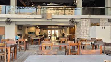 Tempat Usaha di Pantai Mutiara Cocok untuk resto dan cafe nice view