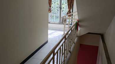 Ruko PIK Manyar Bagus strategis hadap sekolah