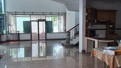 Rumah 2 Lantai jalan utama green ville