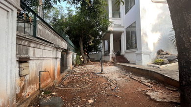 Dijual Rumah Tua Pluit Putri Jakarta Utara