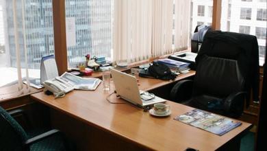 disewakan office space luas 250 full furnished menara sudirman jakarta selatan