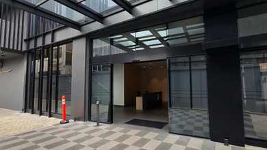 Disewakan Brand New Office Space Kondisi Bare Slipi Jakarta Barat