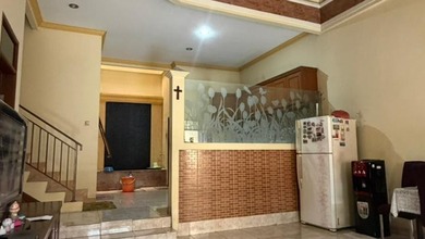 Dijual Rumah 2 Lantai di Meruya. Semi Furnish