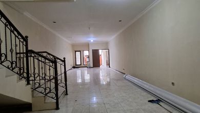 Rumah Dekat Ke Kota Jl.gajah Mada Dan Jembatan Lima 