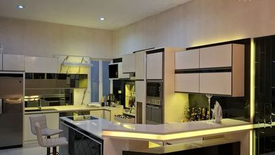 Rumah Bagus Di Pluit 4 Lantai Furnish Akses 3 Mobil