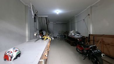 Ruko Di Jelambar Shm Akses 2 Mobil Bebas Banjir