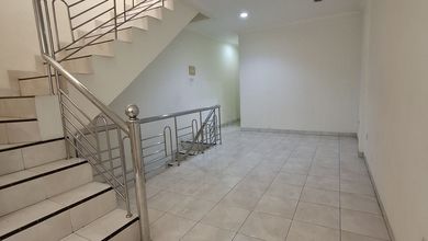 Rumah Bagus Dalam Kompleks Tenang Dan Aman