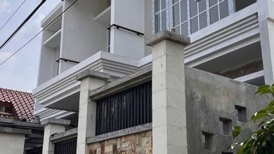 Rumah Dalam Komplek Yg Aman & Nyaman