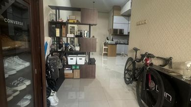 Rumah Pinggir Jalan  Cck Untuk Usaha 