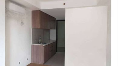 Di jual apartemen  Daan Mogot City masih baru