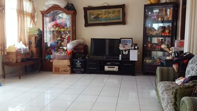 Rumah 2 Lantai bagus siap huni di modernland 