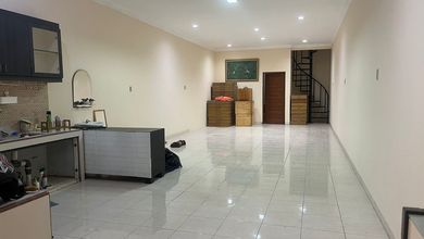 Jualrumah Bagus Rapi Kavling Polri Rumah SHM di Jelambar