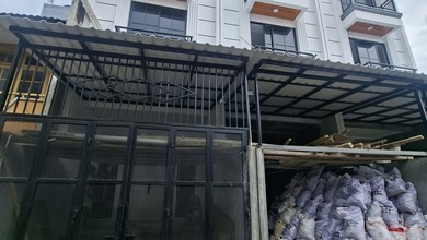 Rumah Bagus SHM di Duri Kepa