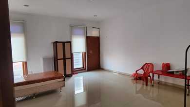 ** Rumah Di Green Ville 3 Lantai Shm Sudah Renovasi**