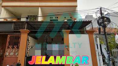 ** Rumah di Jelambar 2 Lantai SHM Butuh Renovasi Utara**