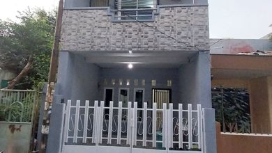 * Rumah di Duri Kepa 2 Lantai SHM Sudah Renovasi Selatan*