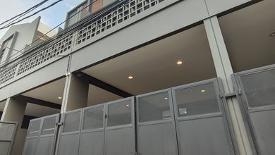 *** Rumah Unfurnished Bagus Shm - Shm Di Duri Kepa , Duri Kepa***