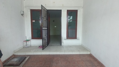 ******** Di.jelambar Pinggir Jalan