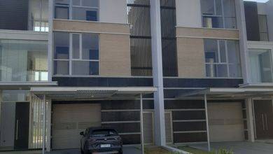 Rumah Modern Luas 450 Jual di Golf Island, Jakarta Utara