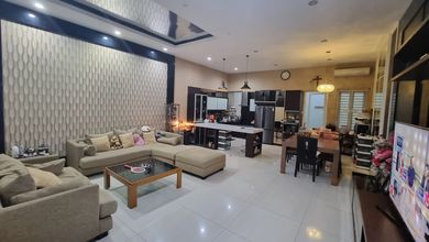 Rumah Pluit Kencana 6,5x25 4 Lantai Rapi Siap Huni