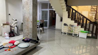 Unit Langka Rumah Pluit Timur Residence 10x20 2 Lantai