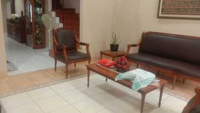 Rumah Kebon Jeruk 7.6x30 2 Lantai Siap Huni