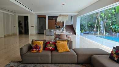 Rumah Pantai Indah Kapuk Lt 500m2 Ada Pool Marmer Siap Huni