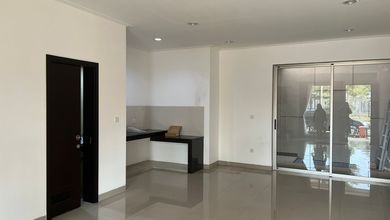 Rumah Pik2 6x15 Semi Furnish Siap Huni