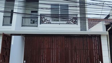 Rumah Cantik Baru Renovasi 2 Lantai Shm Di Duri  Kosambi