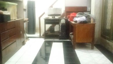 Dijual Rumah Tua Di Puri Indah 