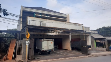 Ruang Usaha Ex Showroom di Cimuning, Setu, Bekasi