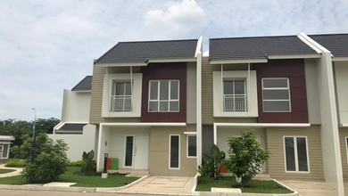 Siap Huni Rumah 2 Lantai di Summarecon Emerald, Karawang Timur