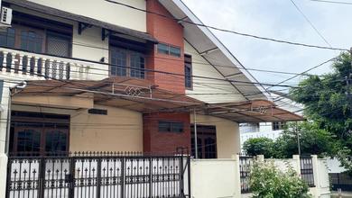 Rumah 2 Lantai Posisi Hook di Pondok Kelapa, Jakarta Timur