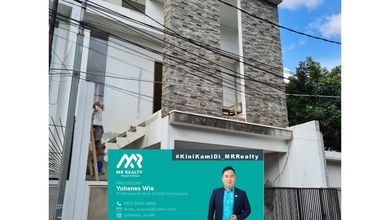Jual Rumah Eksklusif Luas 134 m2 di Kemang, Jakarta Selatan