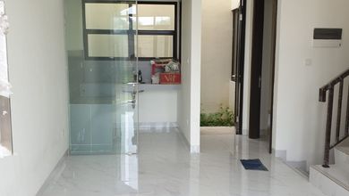 Dijual Cepattttttttt Rumah Lavon Swan City