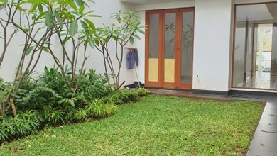Dijual Cepattt rumah minimalis di pondok indah