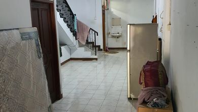 Ruko 3lt Daerah Tidore Roxy Dekat Perkantoran Dan Mall Rm300