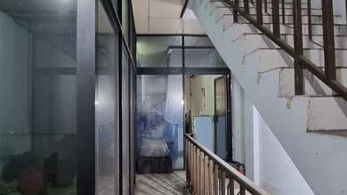 Ruko Strategis di Duta harapan indah Bangunan 3,5Lt Hadap Jalan daerah Teluk gong