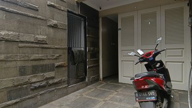 Rumah Modern 3,5Lt Siap Huni Daerah Sunter Karya Bisa KPR Akses Jalan Lega