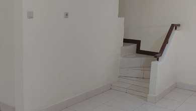 Rumah Lebar 6 Taman Palem Lestari Jakarta Barat