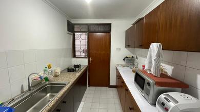 Rumah Puri Indah 8x19 Jakarta Barat