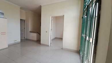 Rumah Siap Huni Taman Semanan Indah Jakarta Barat