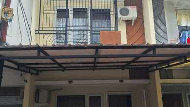 Rumah 2 Lantai Dekat dengan Sekolah & Rumah Sakit Jakarta Barat
